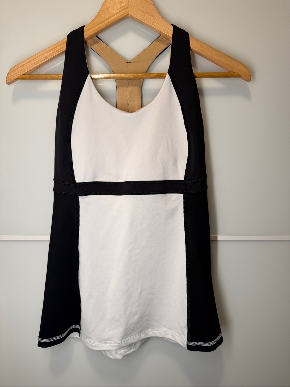 lululemon Run: Fast Track Tank - Picture 5 of 9